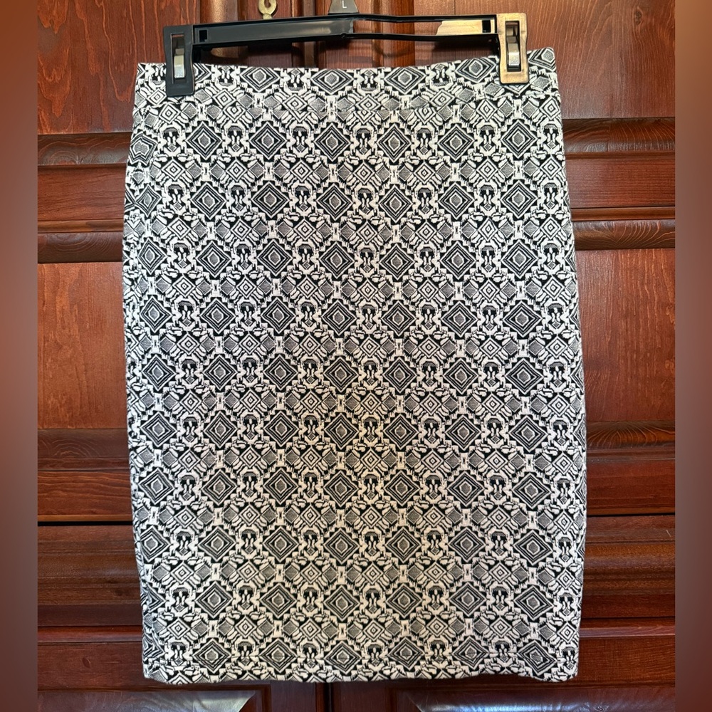 a'gaci Monochrome Geometric Pencil Skirt